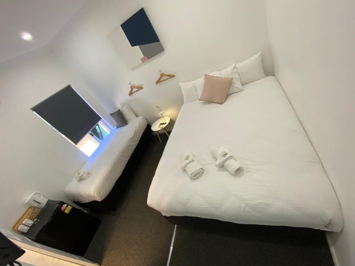 Central Motel Маджи Екстериор снимка