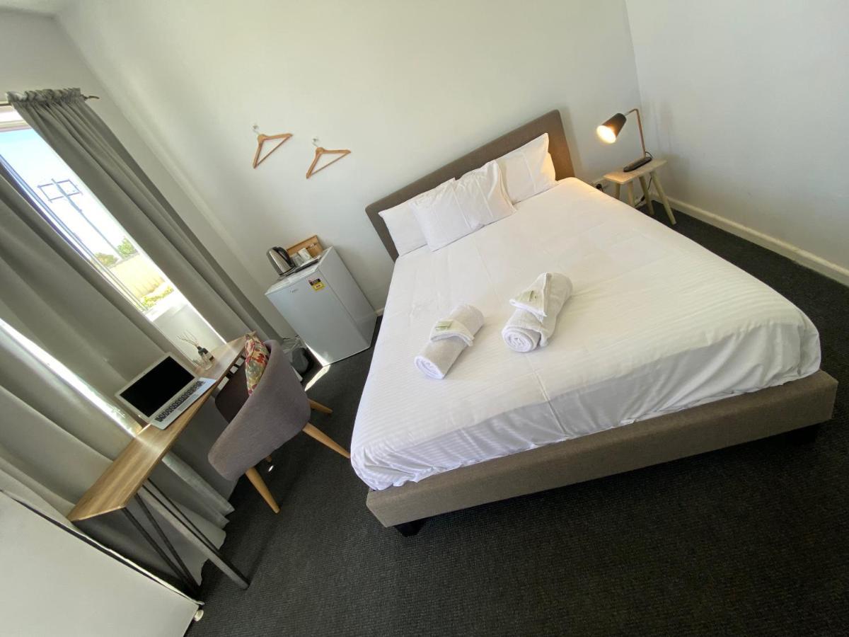 Central Motel Маджи Екстериор снимка