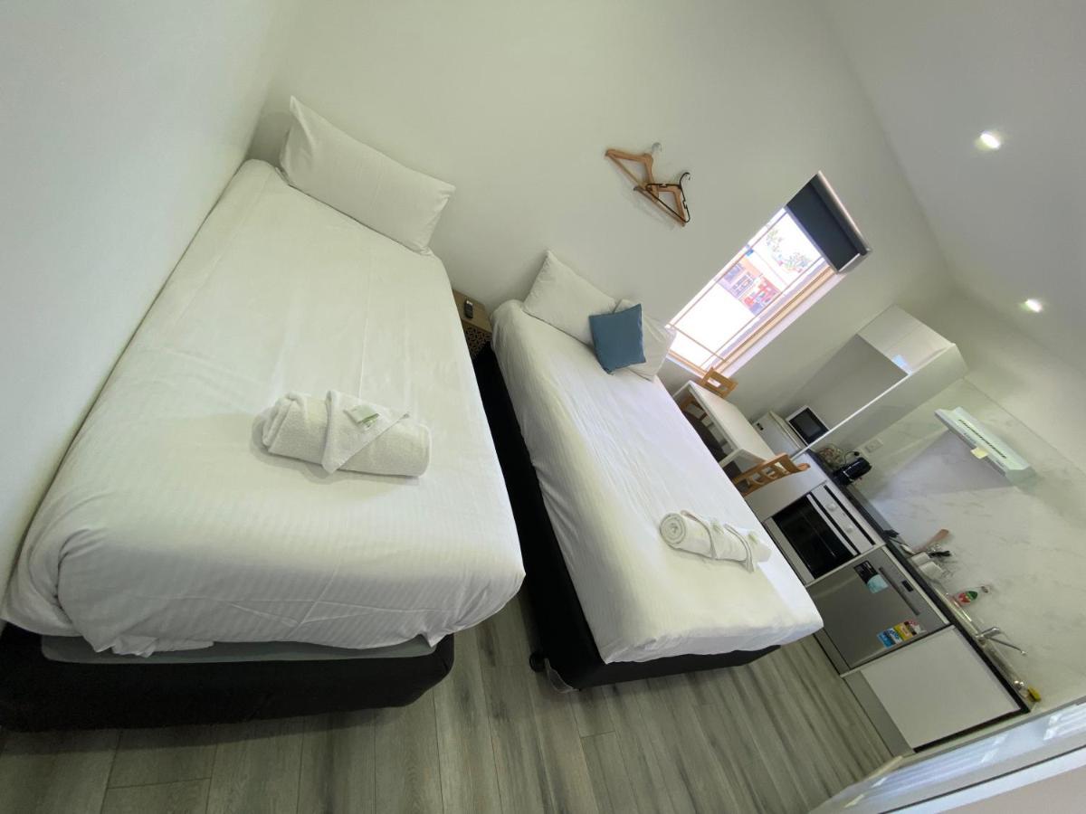 Central Motel Маджи Екстериор снимка