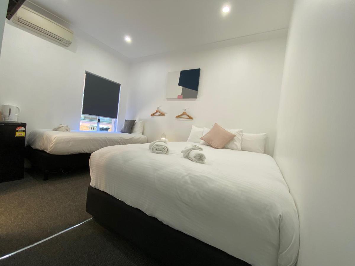 Central Motel Маджи Екстериор снимка