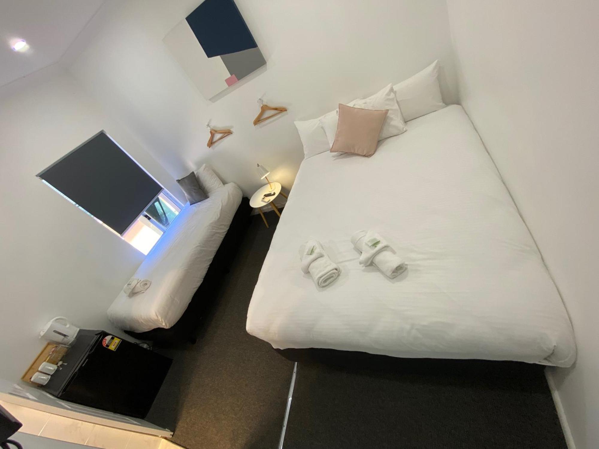 Central Motel Маджи Екстериор снимка